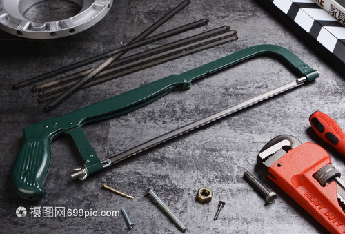 钢锯架 五金工具中的得力助手